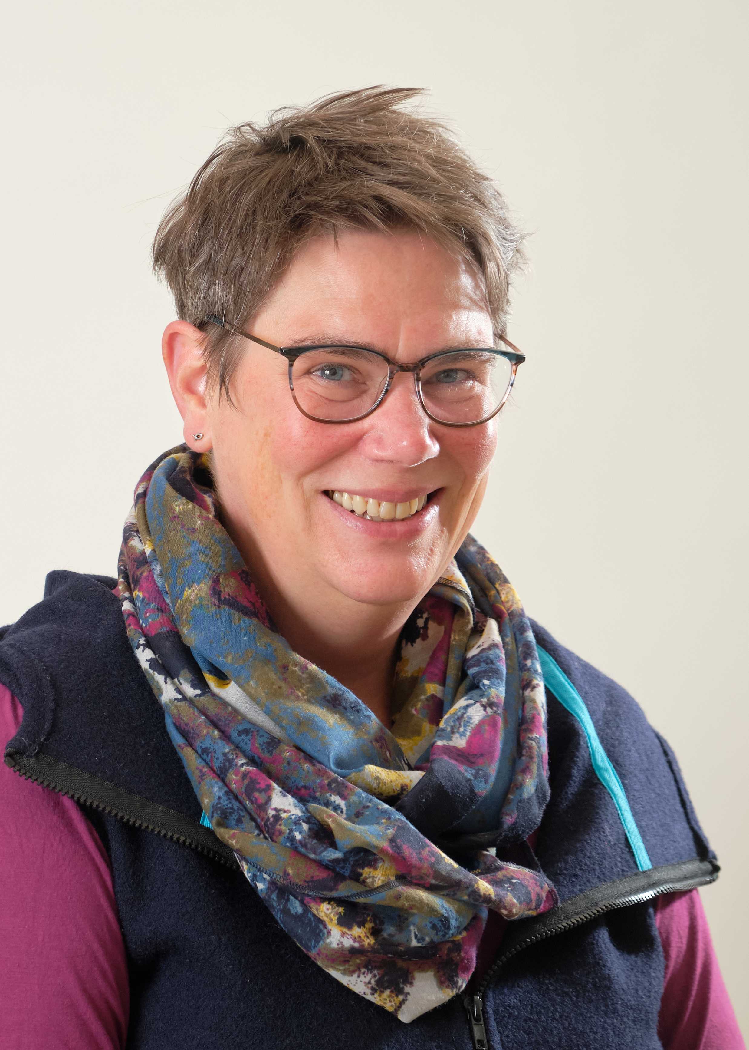 Pfarrerin Dr. Annabel Höpfner